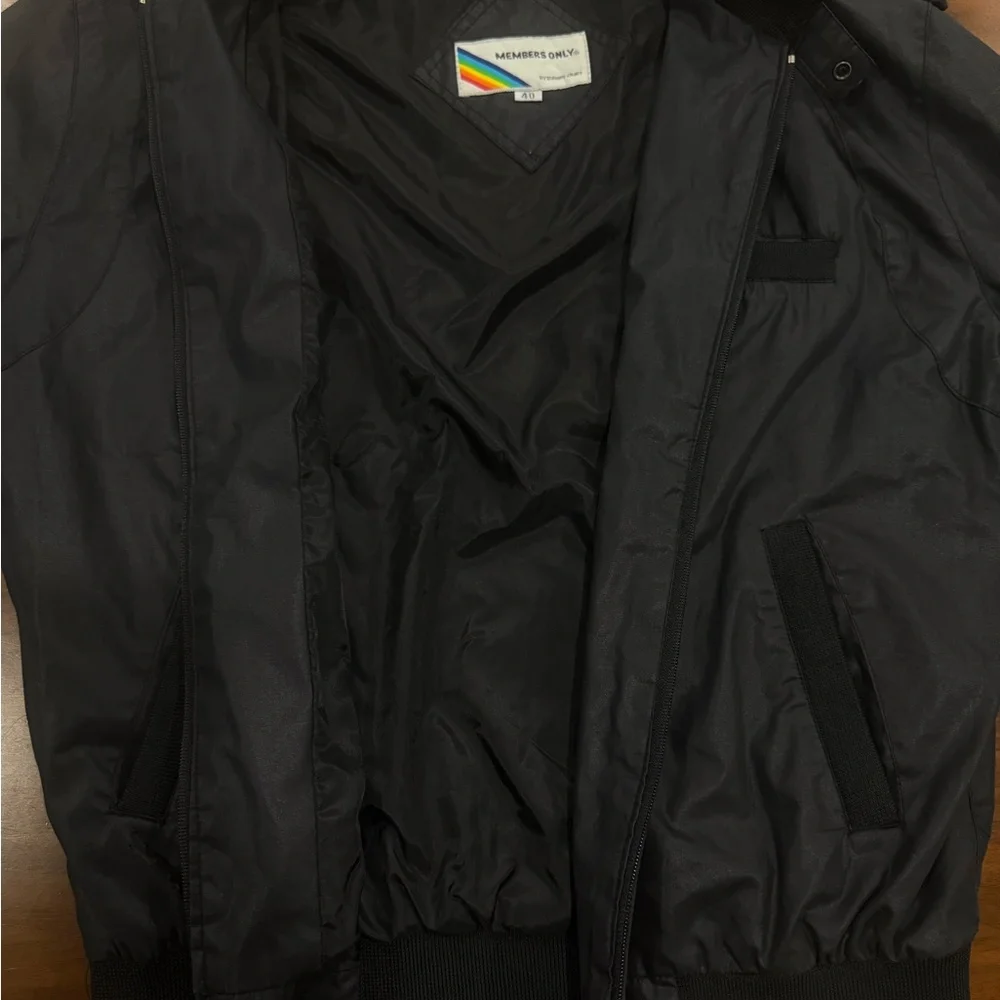 Original 80’s Vintage Members Only Black Cafe Racer Rainbow Europe Craft. Medium - Picture 14 of 14
